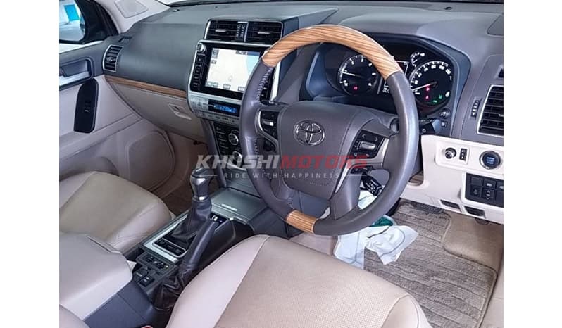 2018 Toyota Land Cruiser Prado image-4