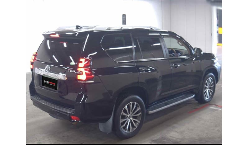 2018 Toyota Land Cruiser Prado image-5