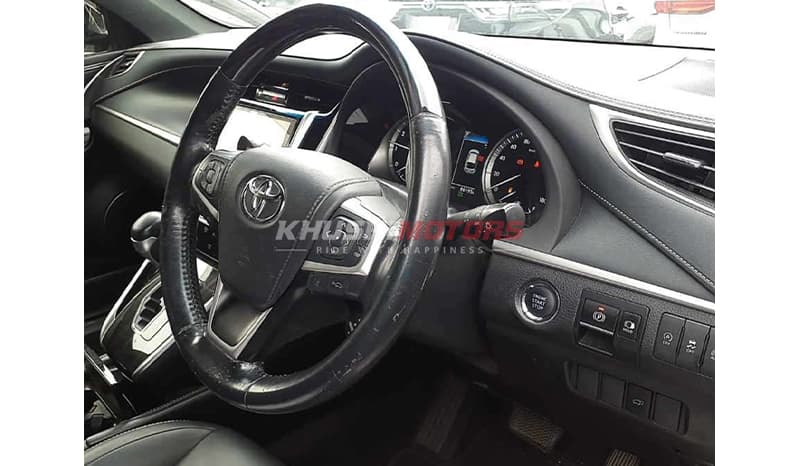 2017 Toyota Harrier image-6