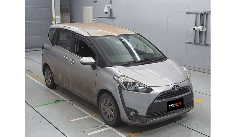 2017 Toyota Sienta image-1