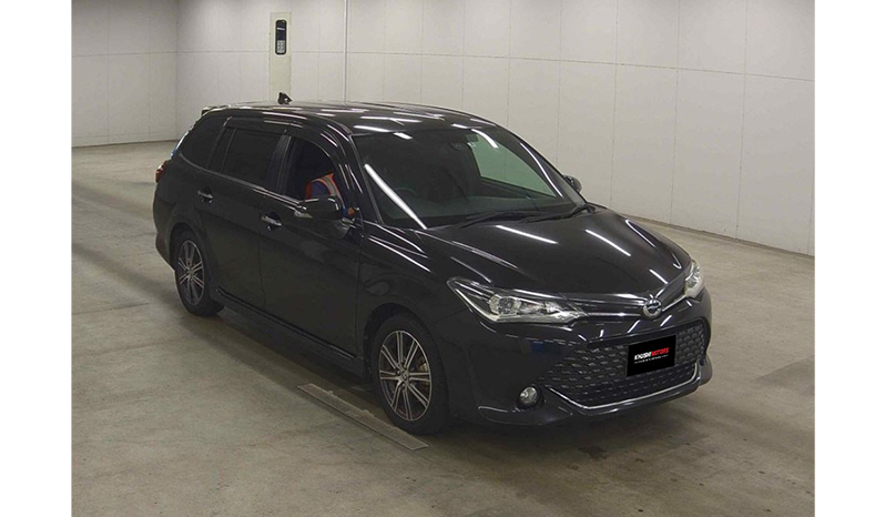 2017 Toyota Corolla Fielder image-1