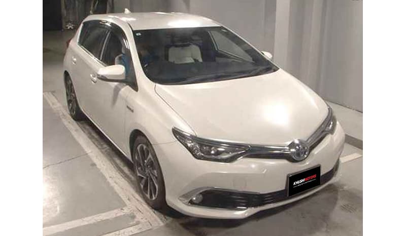 2017 Toyota Auris image-1
