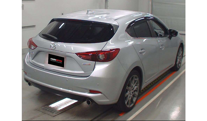 2018 Mazda Axela Sport 22XD L Package image-6