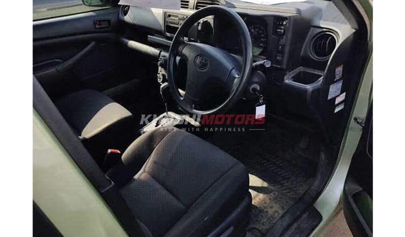 2017 Toyota Probox GL image-2