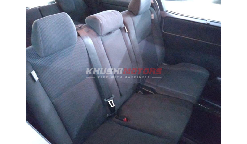 2017 Toyota Noah image-2