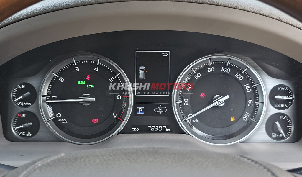 2017 Toyota Land Cruiser image-18