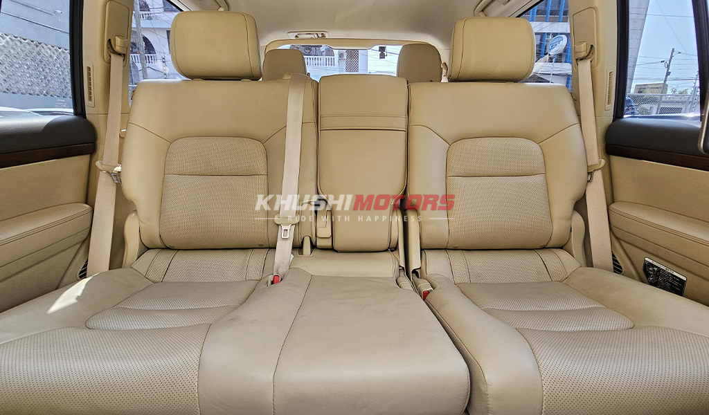 2017 Toyota Land Cruiser image-20