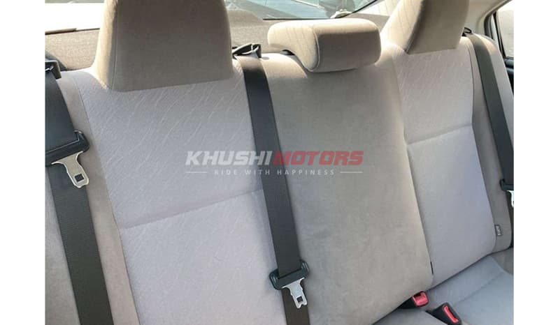 2017 Toyota Corolla Axio image-4