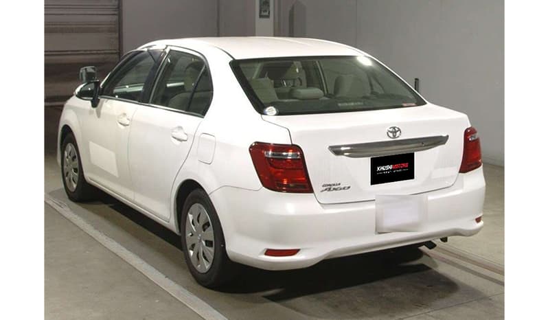 2017 Toyota Corolla Axio image-5