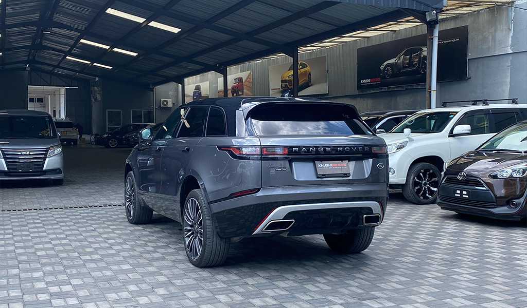 2017 Land Rover Velar image-12