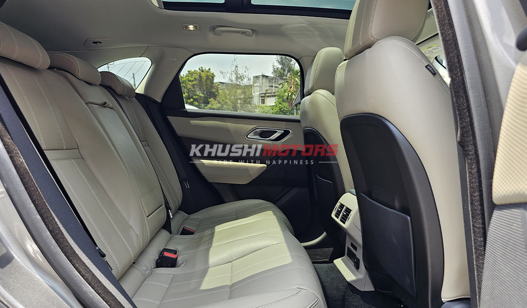 2017 Land Rover Range Rover Velar image-19