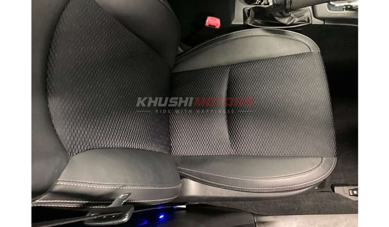 2017 Subaru Forester image-2