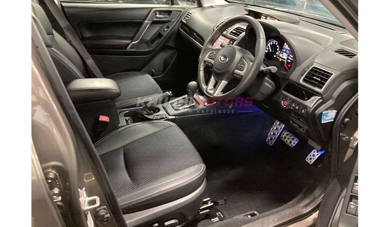 2017 Subaru Forester image-8