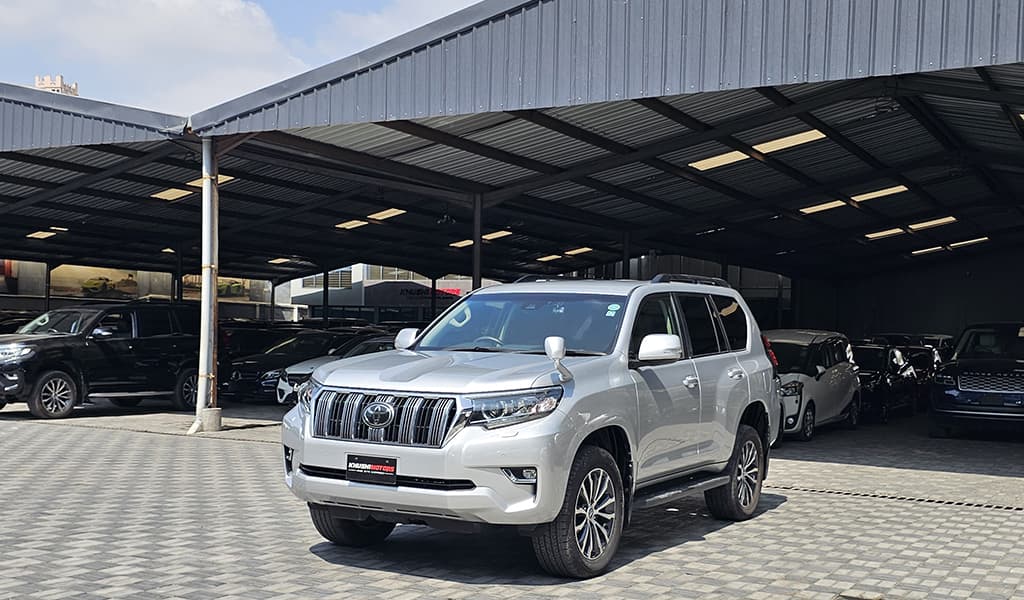 2018 Toyota Land Cruiser Prado image-3