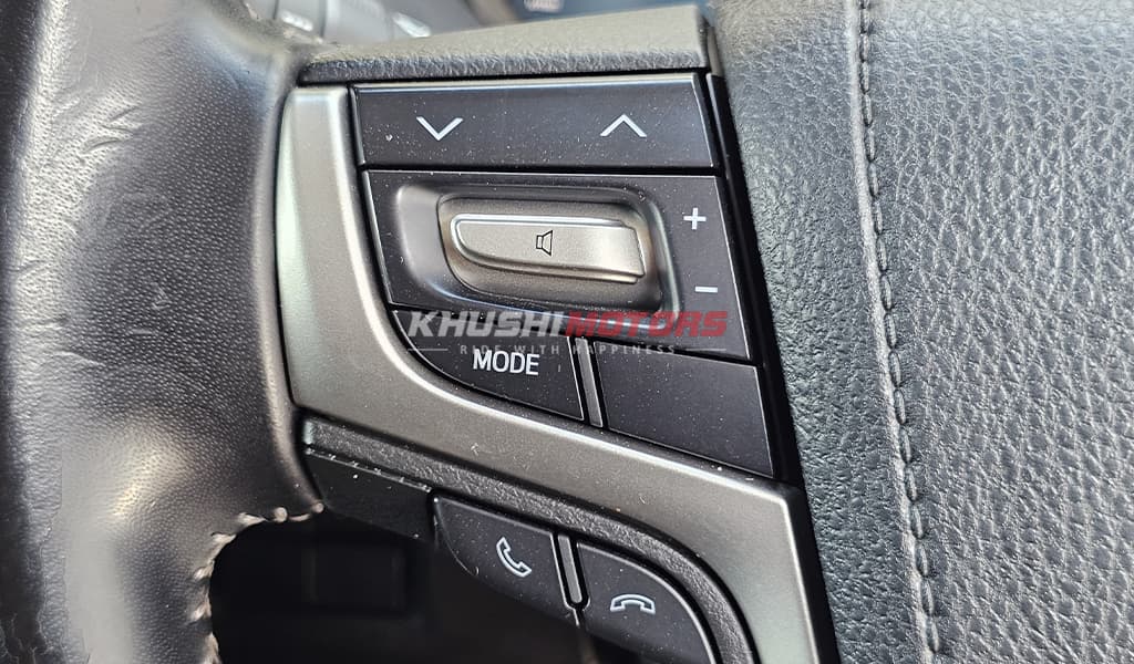 2018 Toyota Land Cruiser Prado image-9