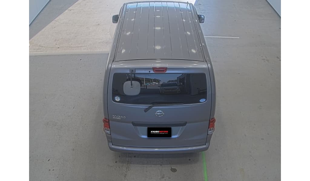 2018 Nissan NV200 image-3