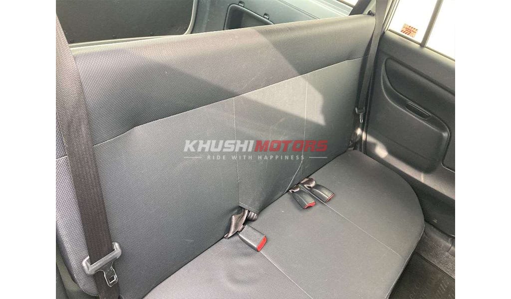 2018 Toyota Succeed image-3