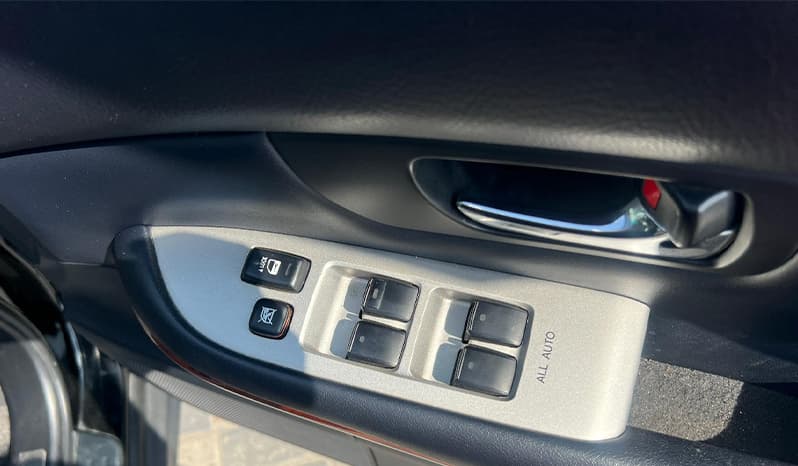 2010 Toyota Harrier image-18