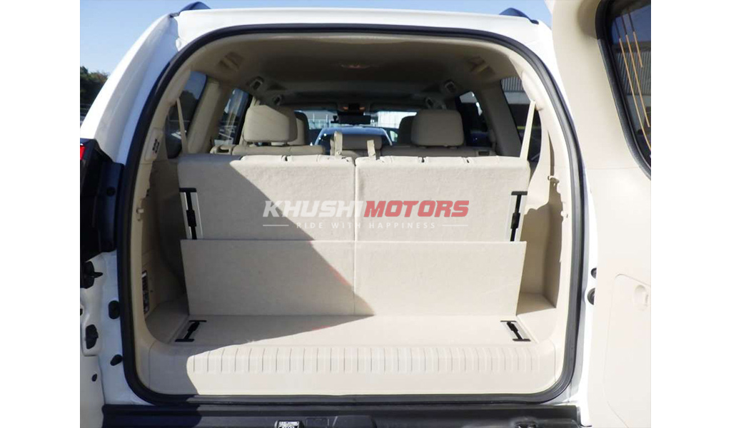 2018 Toyota Land Cruiser Prado image-2