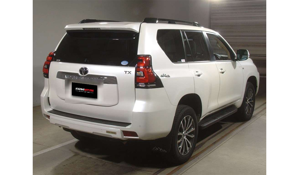 2018 Toyota Land Cruiser Prado image-8