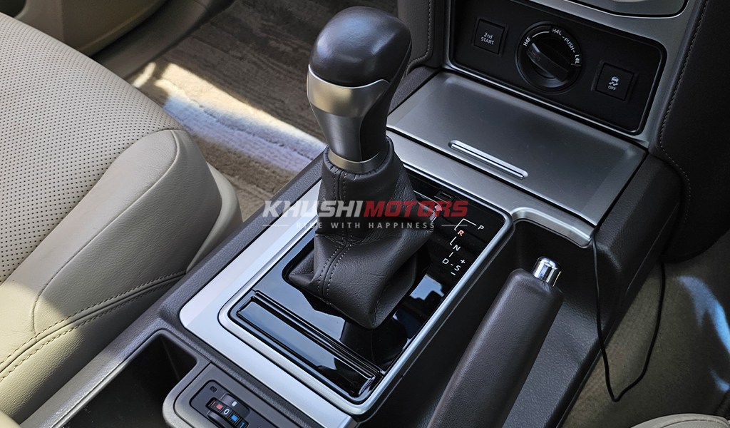 2018 Toyota Land Cruiser Prado image-22