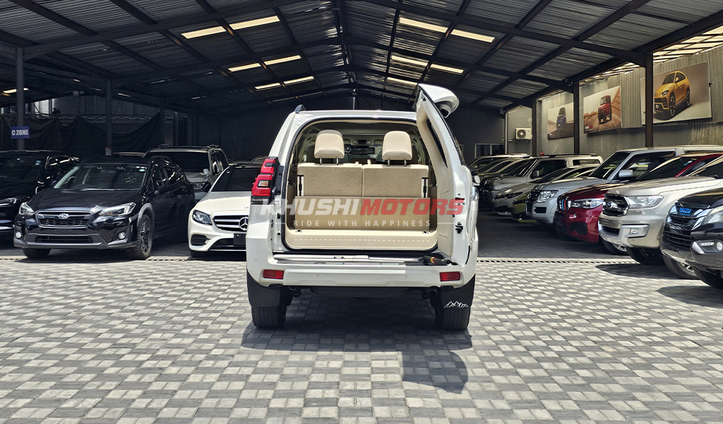 2018 Toyota Land Cruiser Prado image-24