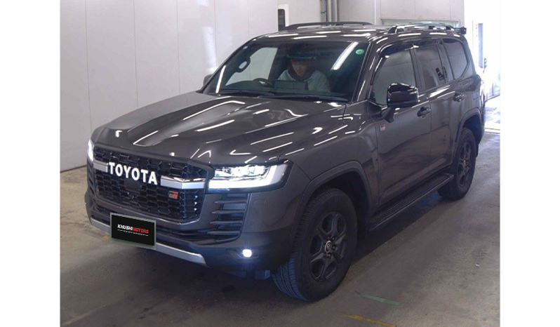 2023 Toyota Land Cruiser image-2