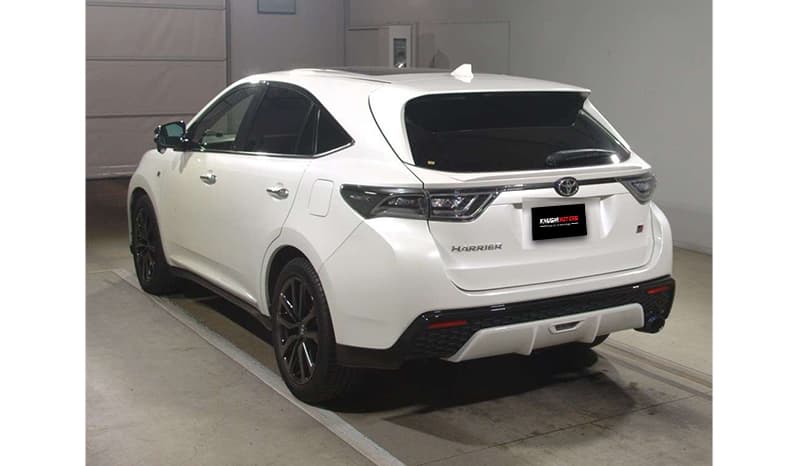 2018 Toyota Harrier image-3