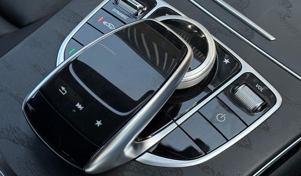 2018 Mercedes-Benz C200 image-10