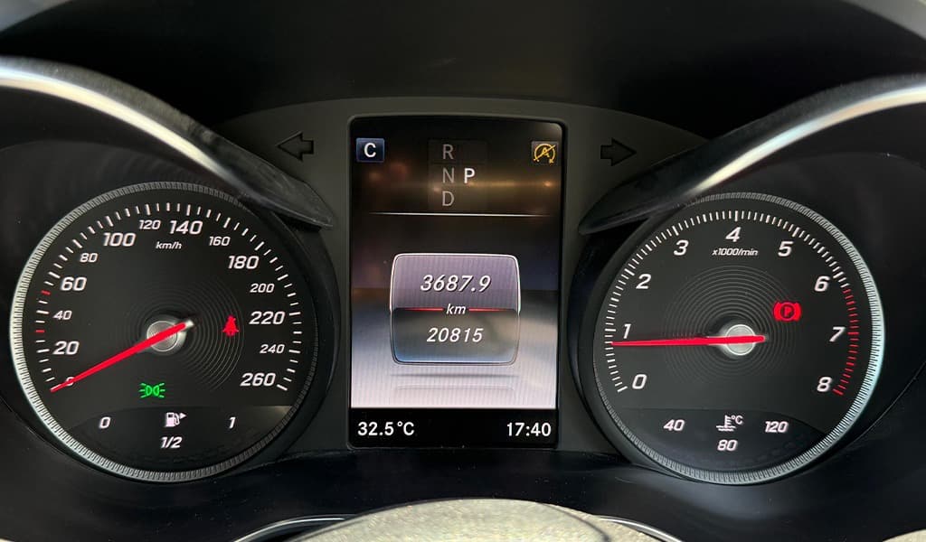 2018 Mercedes-Benz C200 image-14