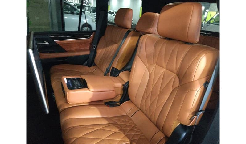 2019 Lexus Lx 570 image-7