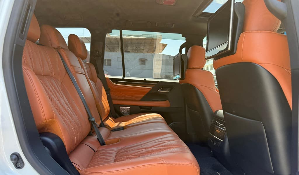 2019 Lexus Lx 570 image-11