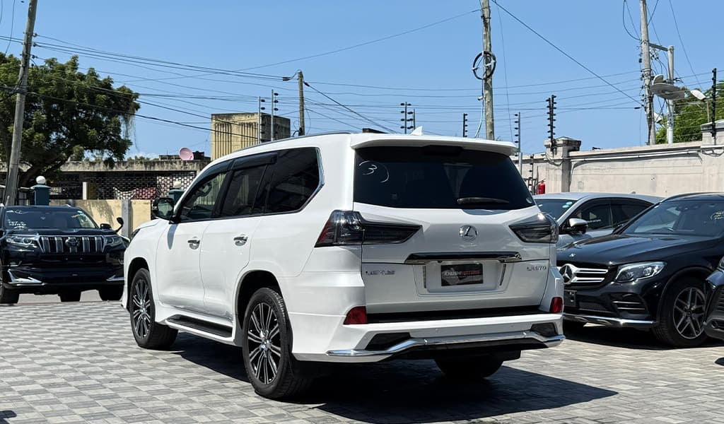 2019 Lexus Lx 570 image-20
