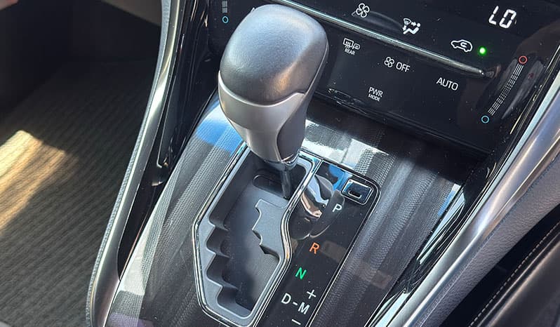 2018 Toyota Harrier image-14