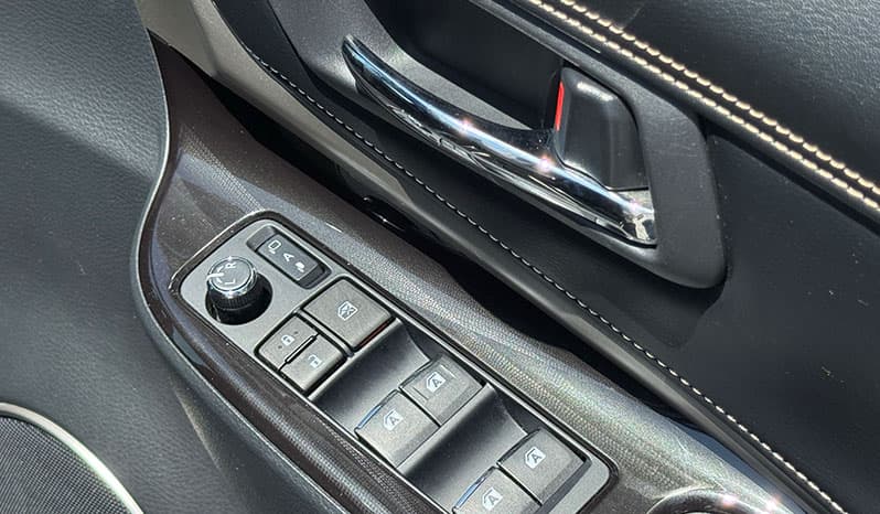 2018 Toyota Harrier image-15