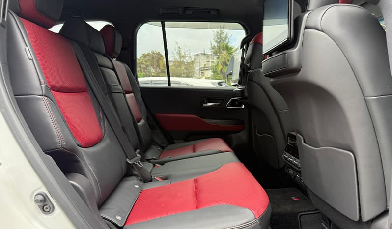 2022 Toyota Land Cruiser image-18