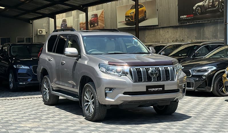 2018 Toyota Land Cruiser Prado image-1