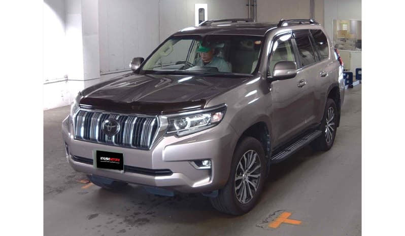 2018 Toyota Land Cruiser Prado image-3