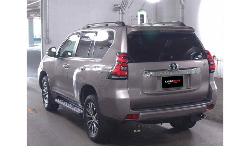 2018 Toyota Land Cruiser Prado image-4