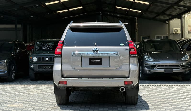 2018 Toyota Land Cruiser Prado image-10