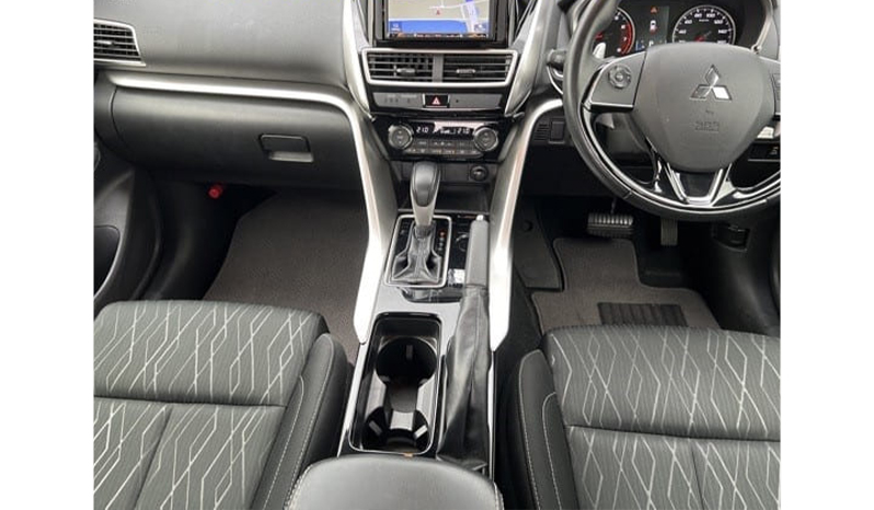 2018 Mitsubishi Eclipse Cross image-5