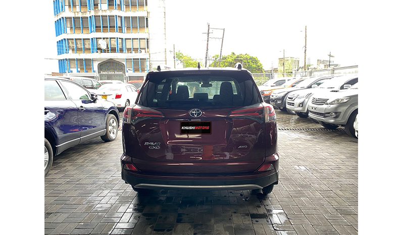 2016 Toyota RAV4 image-4