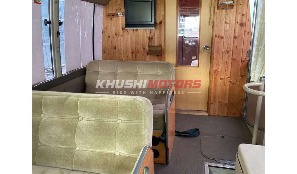 1993 Toyota Coaster image-2