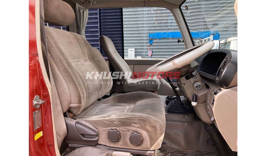 1993 Toyota Coaster image-7