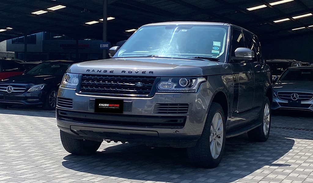 2014 Land Rover Range Rover Vogue image-9