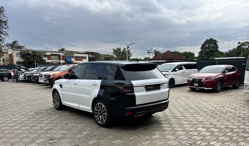 2014 Land Rover Range Rover Sport image-4
