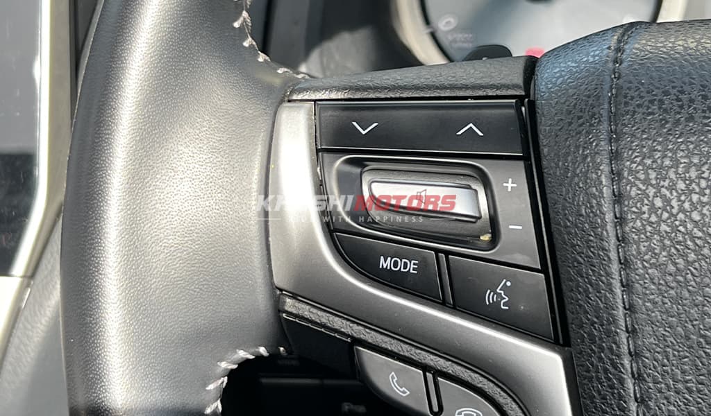 2022 Toyota Land Cruiser Prado image-9