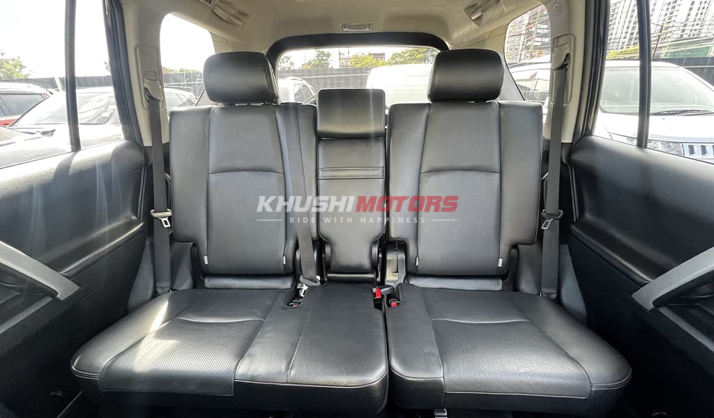 2022 Toyota Land Cruiser Prado image-12