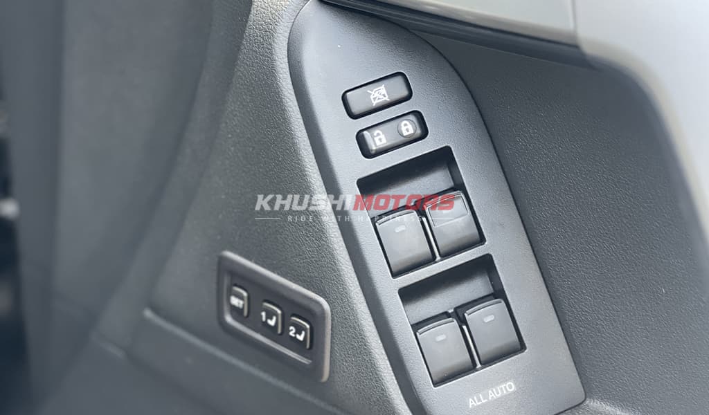 2022 Toyota Land Cruiser Prado image-14