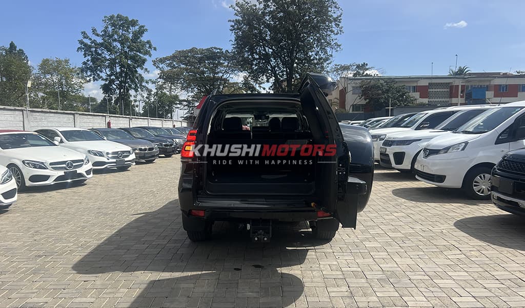 2022 Toyota Land Cruiser Prado image-15